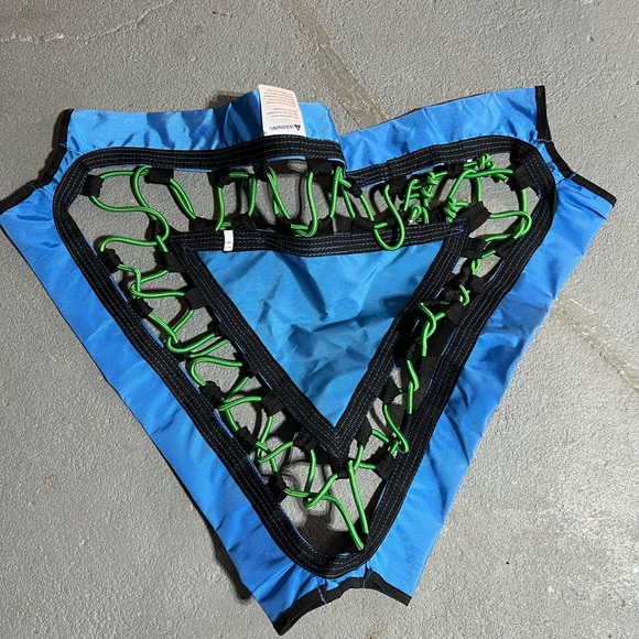 Hearthsong Sunrise Climbing Dome bungee net seat - Picture 2 of 4